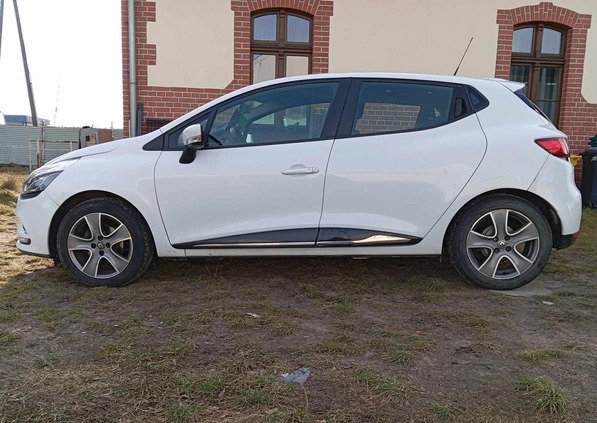 Renault Clio cena 33900 przebieg: 108000, rok produkcji 2017 z Oborniki małe 211